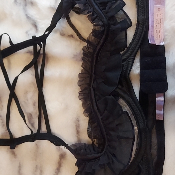 Savage X Fenty Sheer Ruffle Underwire Bra Black - Picture 7 of 12